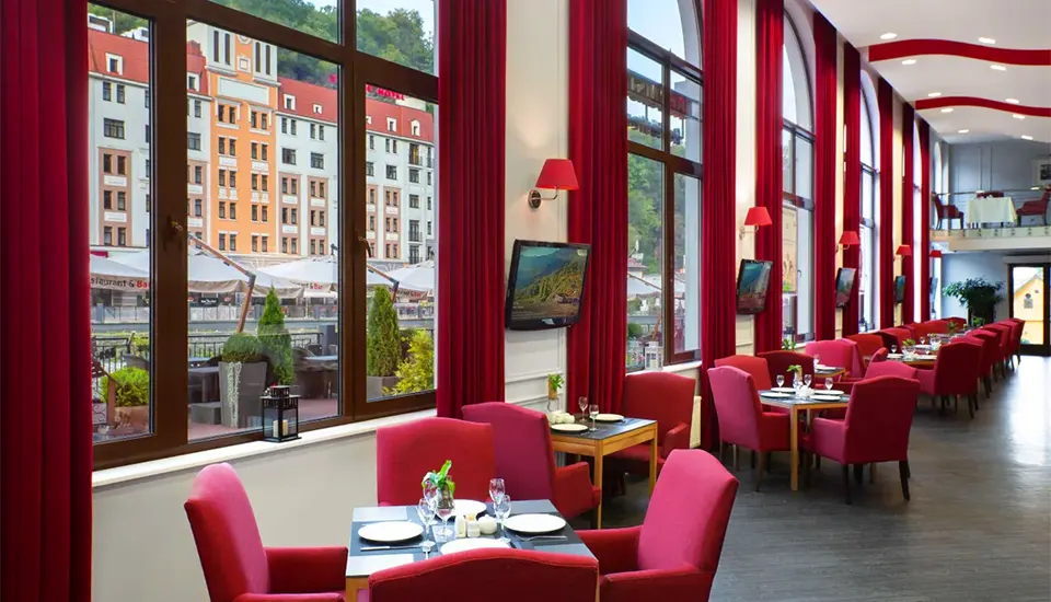 هتل تولیپ این رزا خوتور سوچی